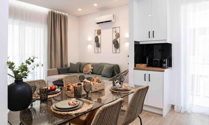 Zakynthos Apartment | Mar in the City