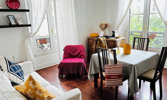 Saint-Gervais Apartment | Marais super center charming flat of 2 rooms with view !