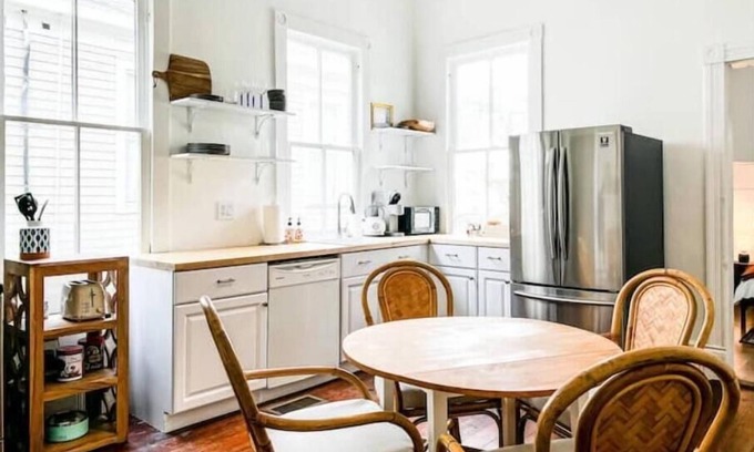 Mobile Cottage | Mardi Gras Historic Montegeux Cottage