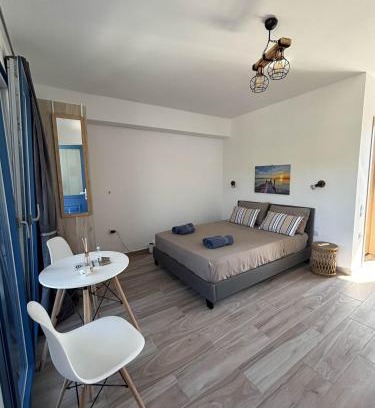 Paralia Agias Fotinis Apartment | Mare Calmo Studios, Chios