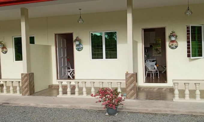 Kuala Penyu House | Margereth Cottage