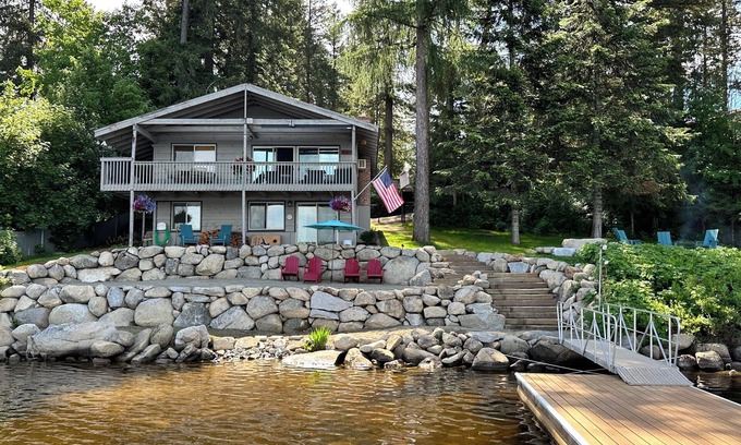 Newport House | “Margie” Sacheen Lakehouse with Private Dock and Beach