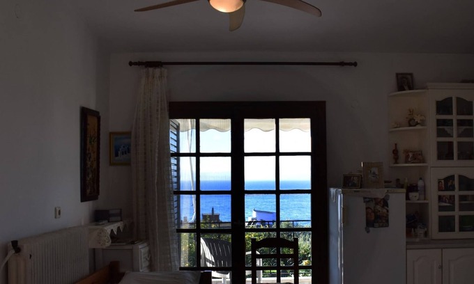 Agios Mamas House | Maria's Sea View House