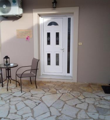 Valsamata Apartment | Martha's studios Kefalonia