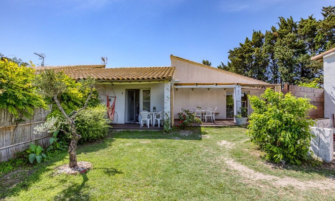Saintes-Maries-de-la-Mer House | 'Mas Des Cypres-Ensemble De 4 Mazets' with Private Terrace, Shared Garden and Wi-Fi