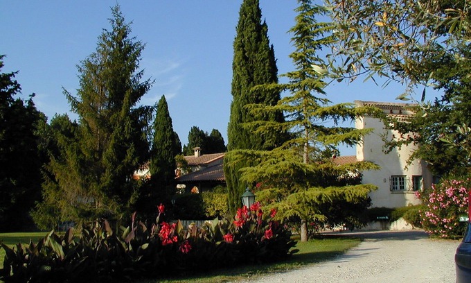 Marguerittes Hotel | MAS PROVENCAL GREAT PEACE OF THE COUNTRYSIDE
