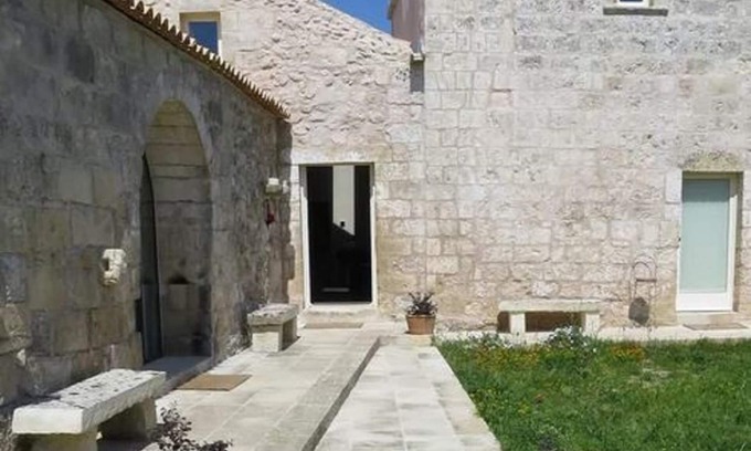 Carpignano Salentino House | Masseria Mauriani 1623-The Rooms of the Orsa-apartment in an ancient farmhouse