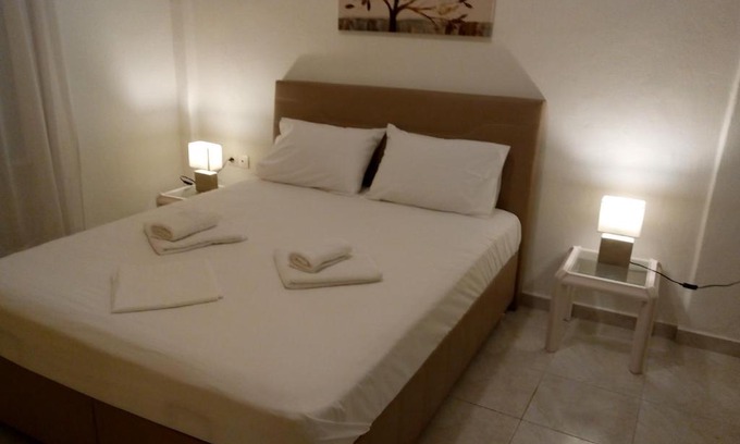 Stavros Apartment | Maza House