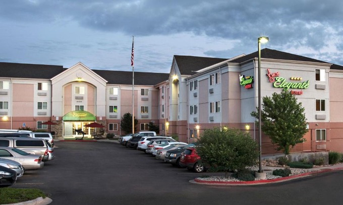 Northeast Colorado Springs Hotel | MCM Elegante Suites