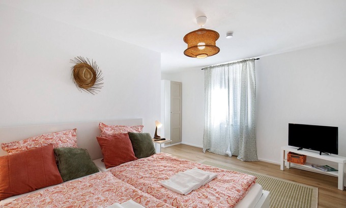 Bad Camberg Apartment | Me Apartments - Erbach