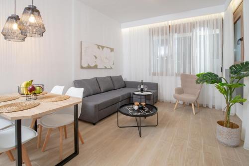 Pilalimata Apartment | Memories Suites - Charming Suite with Sea View