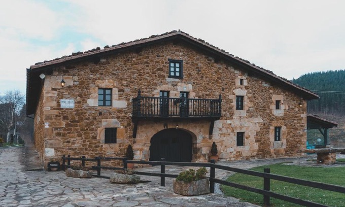 Atxondo Hotel | MendiGoikoa Bekoa