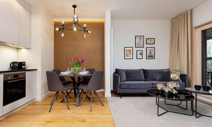 Mirow Apartment | Mennica Residence 114|Prestige Apartment|Parking