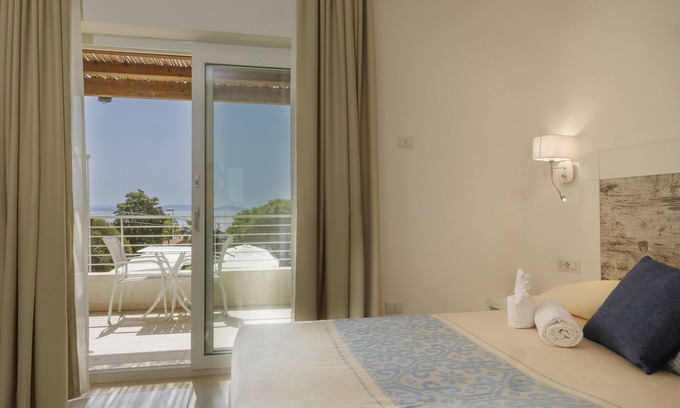 Maladroscia Hotel | Mercury Beach Hotel