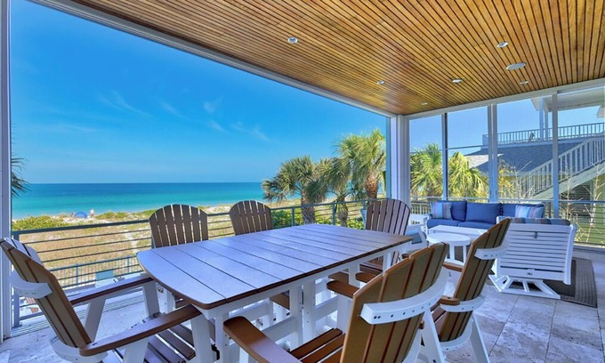 Indian Rocks Beach House | MERMAID'S GULF FRONT 5 BEDROOM BEACH HOUSE WITH A POOL!