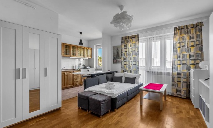 Ursynow Apartment | Metro Kabaty Homely Studio