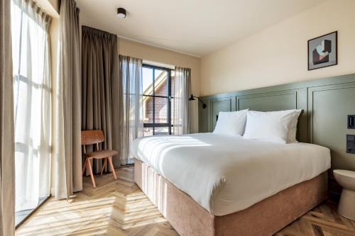 Municipality of Haarlem Hotel | Metzlr House