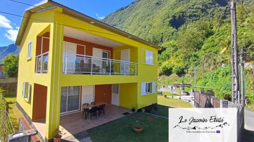 Hell-Bourg House | Meublé de tourisme " Le Jasmin Étoilé"- Hell-Bourg - SALAZIE