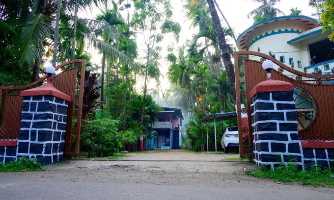 Tivarekar Wadi Hotel | Mhatre Wadi Resort & Resturant