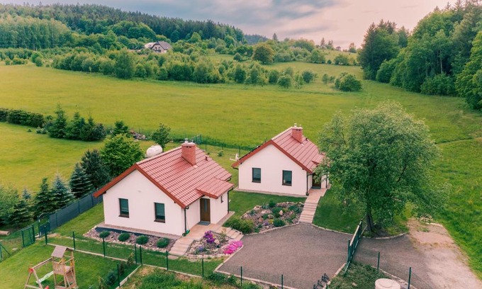 Polanica-Zdroj House | Między ciszą a ciszą - domki całoroczne