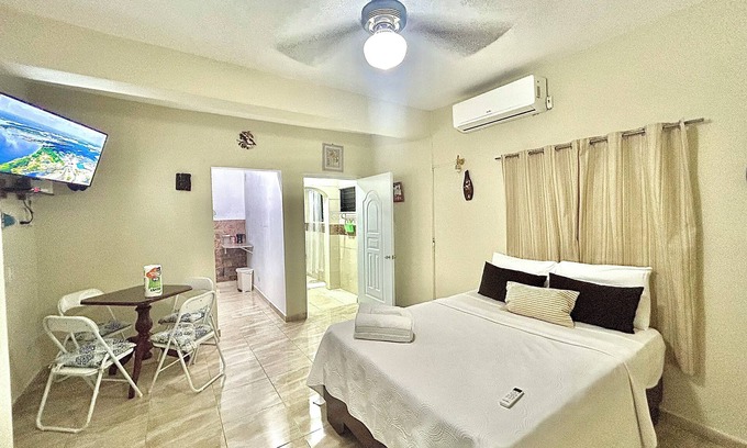 Barrio El Hospital Apartment | MI REFUGIO APARTMENT 5 MIN FROM THE BEACH