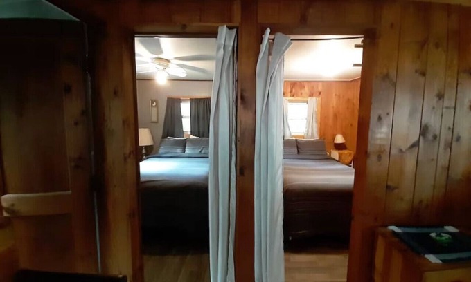 Au Train Apartment | Michigan @ Kimar`s Resort Lk SUP