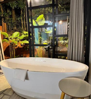 Monte Alegre do Sul Cabin | Micro casa quintal privativo, banheira de imersão