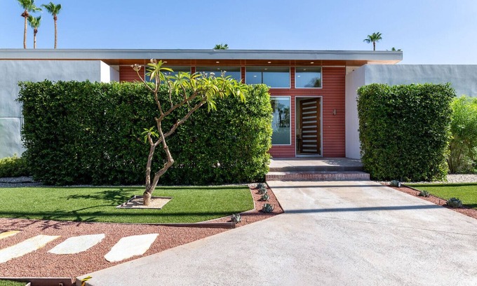 Old Las Palmas House | Mid-Century Modern Estate In Old Las Palmas! Private! Spectacular Mountain Views!
