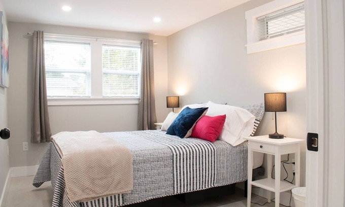 Aylesford House | Mid Valley Suite