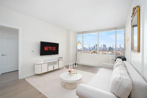 Hoboken Apartment | Midtown View - Minutes to City