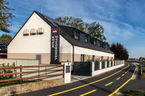 Vasszecseny Apartment | Milek Vendégház