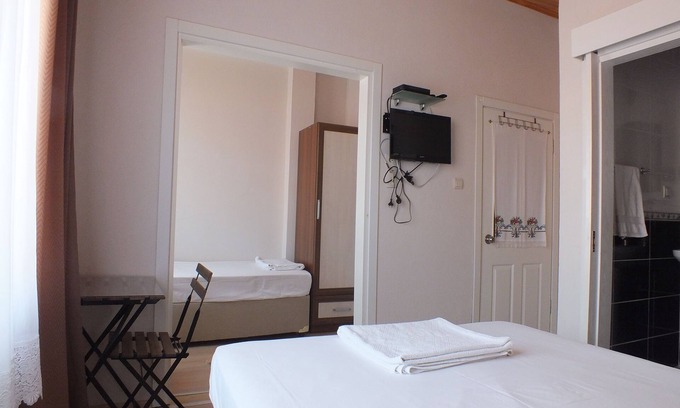 Bozcaada Bed & Breakfast | Mine Tatil Evi