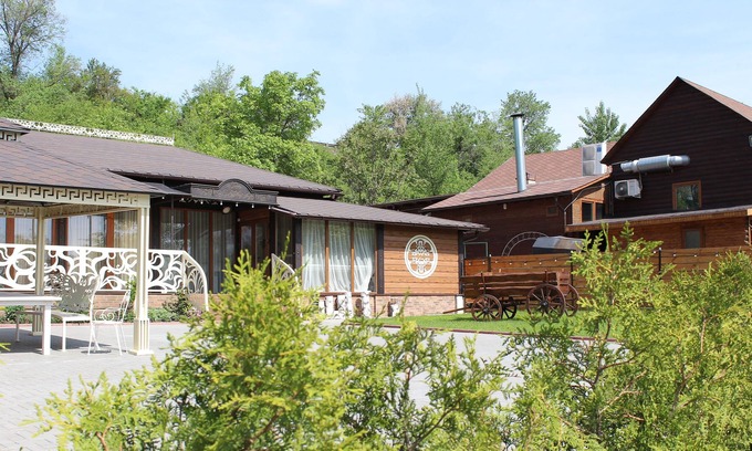 Gratiesti Hotel | Mini Hotel Baza de odihna Ciocirlia