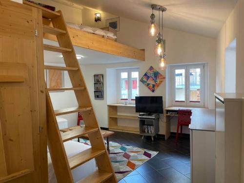 Sierre Apartment | Mini maison à Sierre linges et nettoyage compris