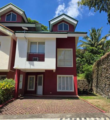 Lemery Apartment | Minimalist inspired- A1 Courtyard Canyon Woods Tagaytay