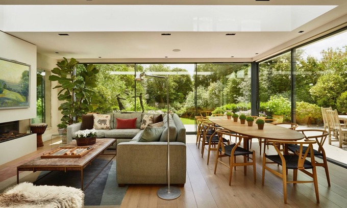 Wandsworth Common House | Minutes from the heart of London, an oasis of tranquility for work or family.