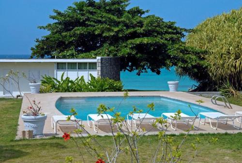 Mammee Bay Apartment | Miramar 6 Bedroom on the Beach