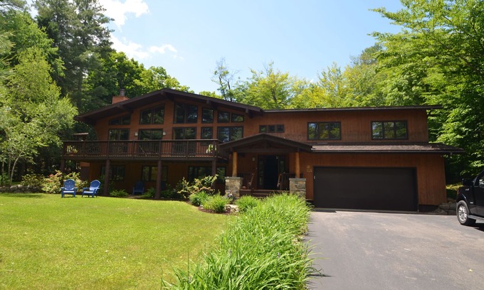 Lake Placid House | Mirror Lake's 'Adirondack Azure Lodge' WITH PRIVATE BEACH RIGHTS ON MIRROR LAKE