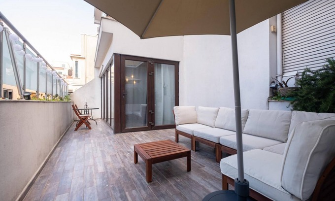 Asmali Mescit Apartment | Missafir Flat with Terrace near Istiklal Street