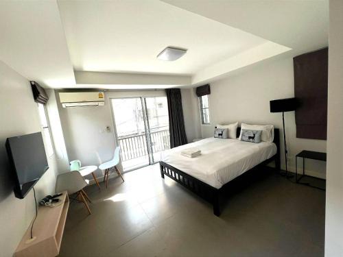 Wang Burapha Phirom Apartment | Mitr Inn Mrt Samyot Station - The Grand Palace