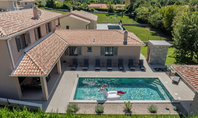 Labin Ski Chalet | Moden Villa with Luxury Feel and Cozy Pool in Istria - Labin