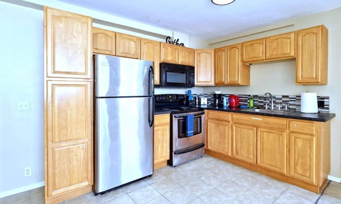 Highline Apartment | Modern 1BR Apt | Near SeaTac | Unit 5 @ S. Seattle