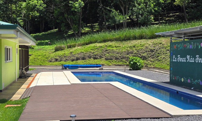 Mogote de Bagaces Bed & Breakfast | Modern 2 Bedroom Guest House w/Salt Water Pool & Pickleball Court