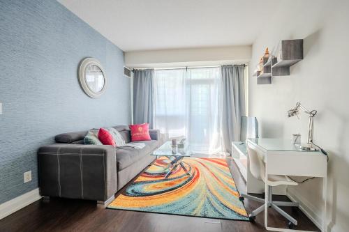 Willowdale Apartment | Modern 2Bd 2Ba Skyscraper Free parking