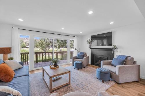 Park Meadows House | Modern 3BR in Serene Area Near Ski Slopes and Town