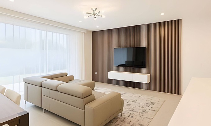 Florida Central Atlantic Coast House | Modern 6BR Villa | Heated Pool | Solara Resort