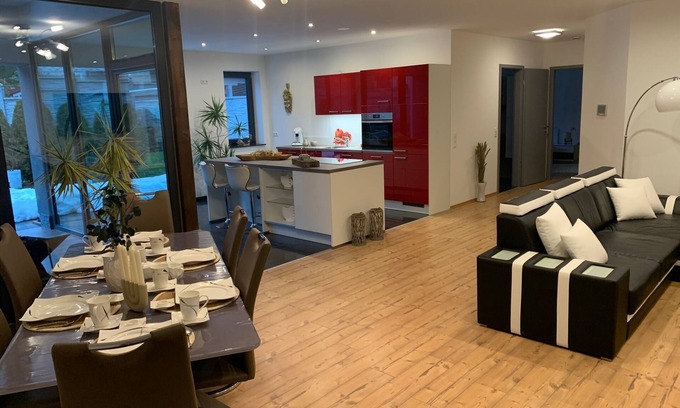 Lauscha Apartment | Modern and barrier-free holiday apartment boho style, bookable massages possible