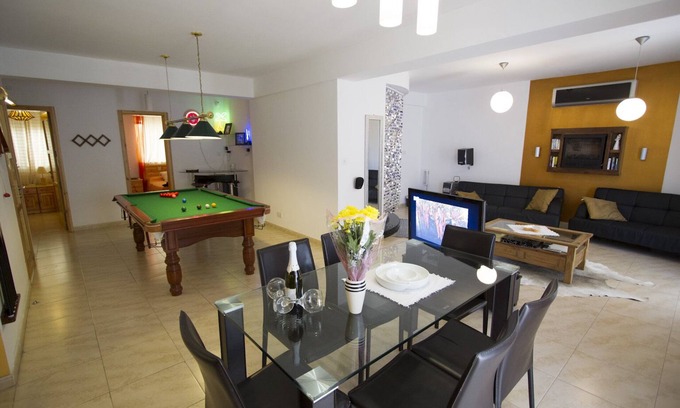 Sliema Apartment | Modern and open-plan fun apartment with jacuzzi spa and seaviews of harbour