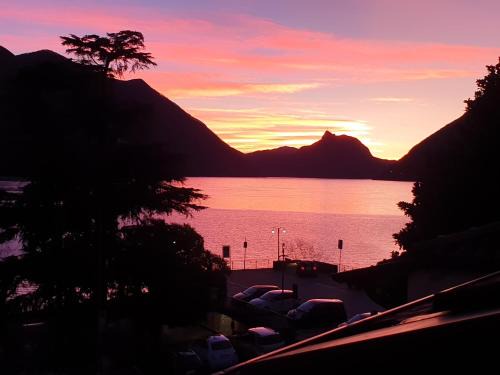 Porlezza Apartment | Modern apartament