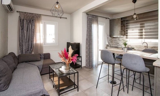 Sykies Apartment | Modern apartment in the center of Thessaloniki